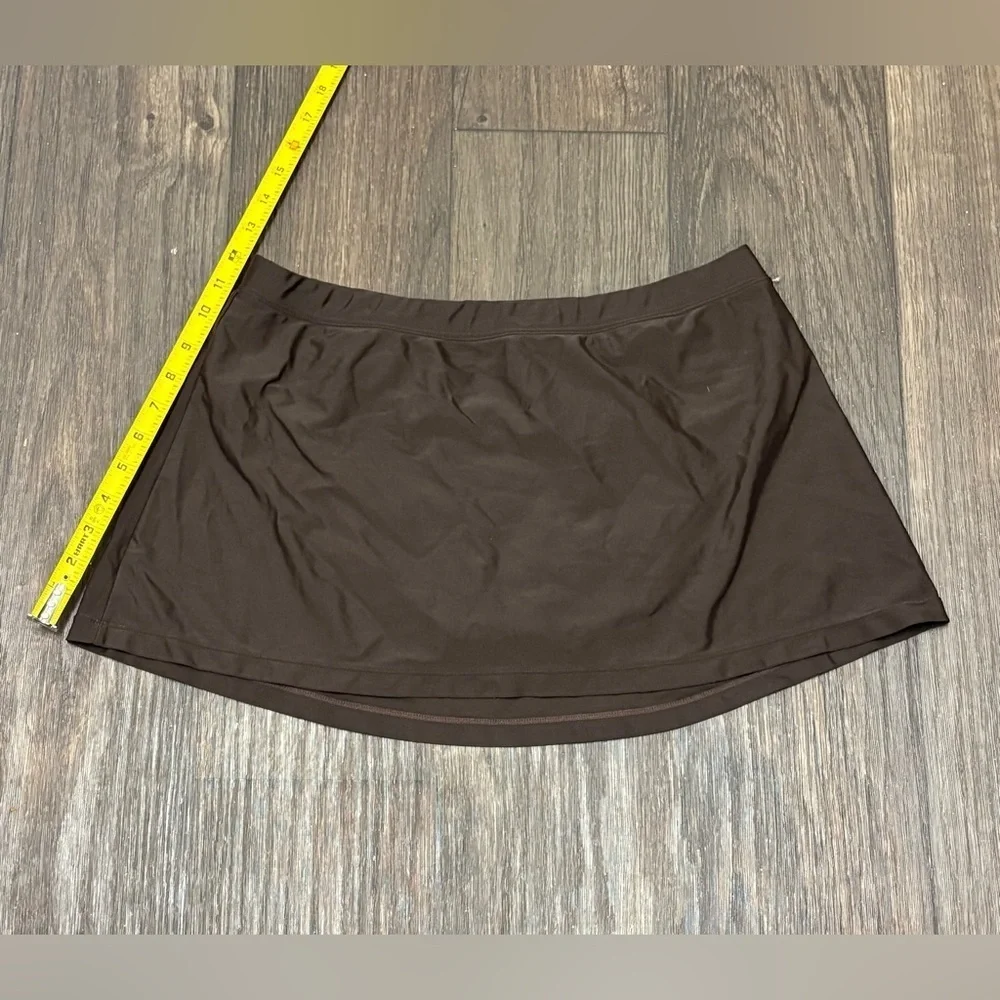 Reebok Brown Swim Skirt - Size Large